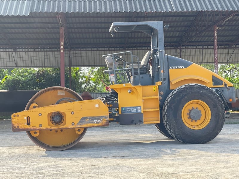 รถบดสั่นสะเทือนวอลโว่sd110เอกสารพร้อมเล่มทะเบียน