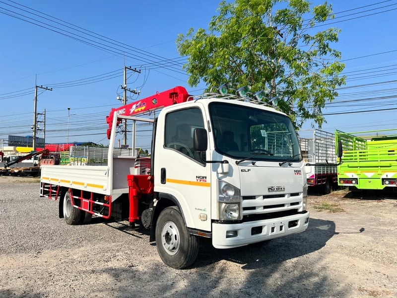 ISUZU NQR175 ปี57