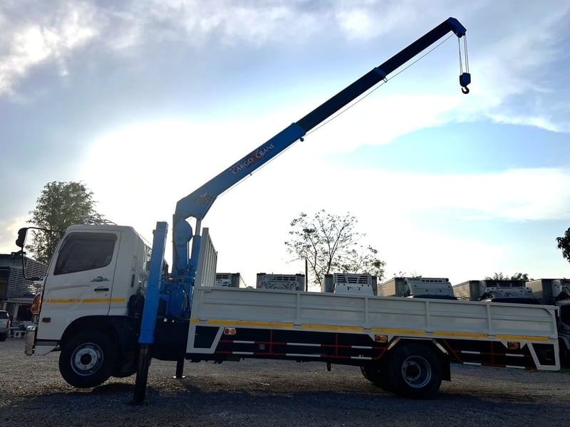 Hino mega 165 ปี48 Hino mega 165 ปี48