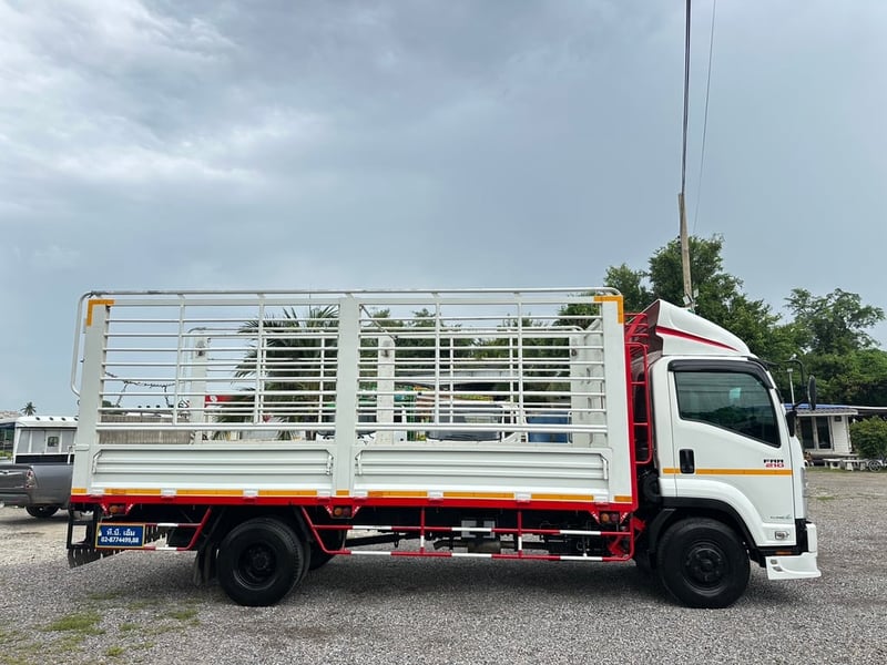 ISUZU FRR210 ปี63 กระบะยาว 5.60 เมตร