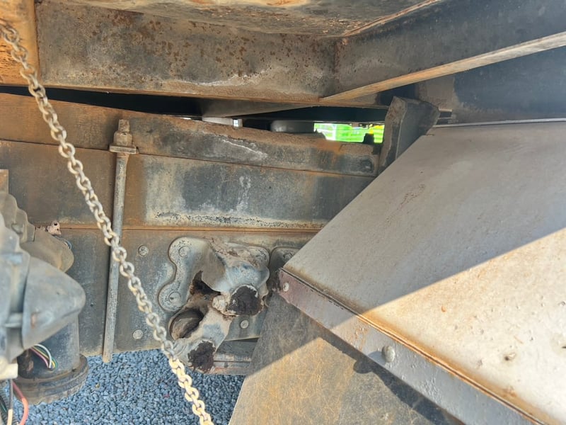 เครนยูนิค 3ตัน 3ปอก กระบะยาว 4.90เมตร