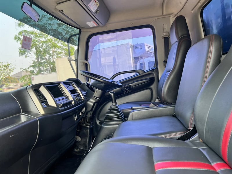 Hino mega 175 ปี59 Hino mega 175 ปี59