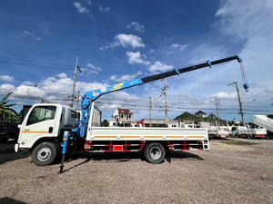 ISUZU NQR 175แรงม้า รถบรรทุก 6ล้อ กระบะเหล็กติดเครน ปี2014 ISUZU NQR 175แรงม้า รถบรรทุก 6ล้อ กระบะเหล็กติดเครน ปี2014