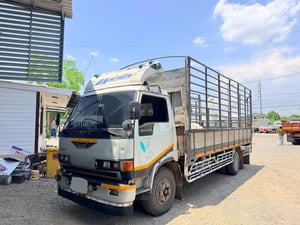 ISUZU FC2W 120 แรง ISUZU FC2W 120 แรง