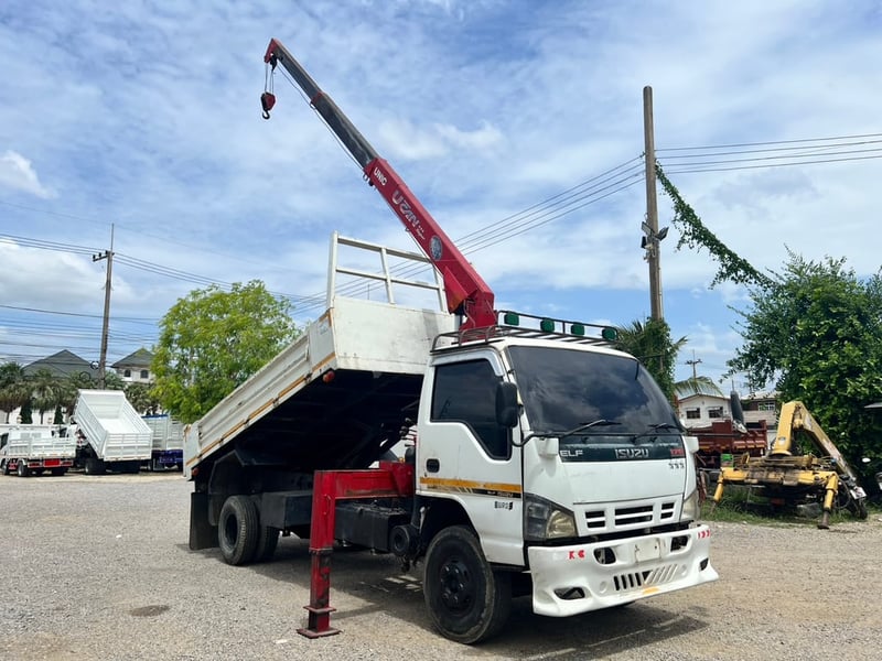 ISUZU NQR 175แรงม้า รถบรรทุก 6ล้อ กระบะเหล็กติดเครน ปี2009 ISUZU NQR 175แรงม้า รถบรรทุก 6ล้อ กระบะเหล็กติดเครน ปี2009