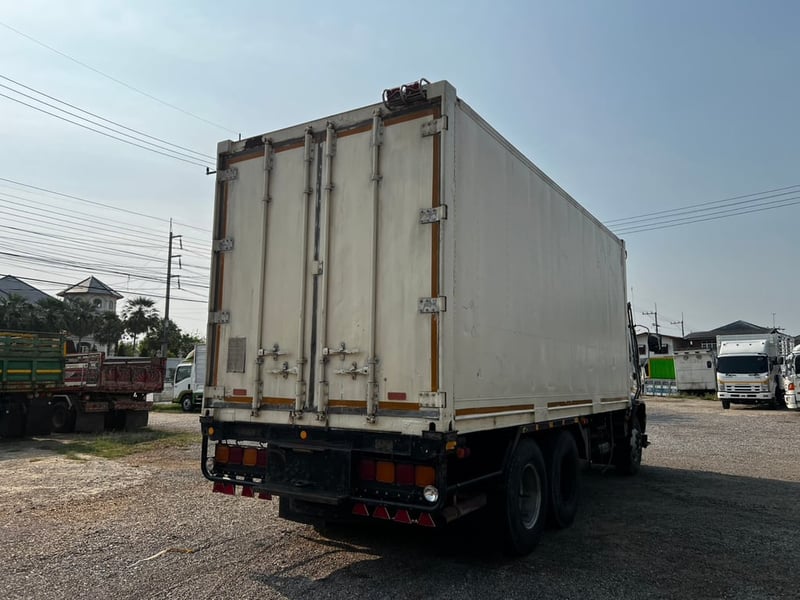 10ล้อตู้ เดก้า195