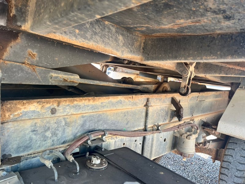 เครนยูนิค 3ตัน 3ปอก กระบะยาว 4.90เมตร