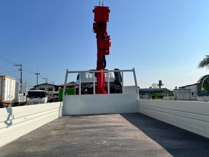 ISUZU NQR175 ปี57