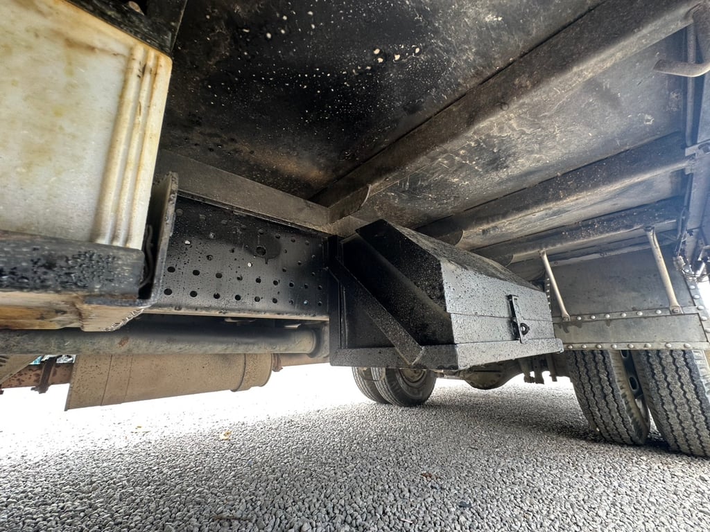 ISUZU NPR150 ปี53 กระบะยาว 5 เมตร