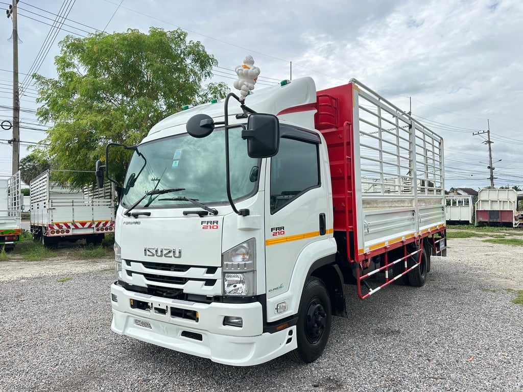 ISUZU FRR210 ปี63 กระบะยาว 5.60 เมตร ISUZU FRR210 ปี63 กระบะยาว 5.60 เมตร