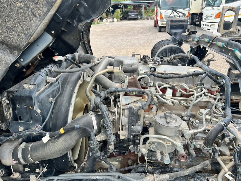 HINO FC 210แรงม้า รถบรรทุก 6ล้อ ดั้มพ์ ปี2021
