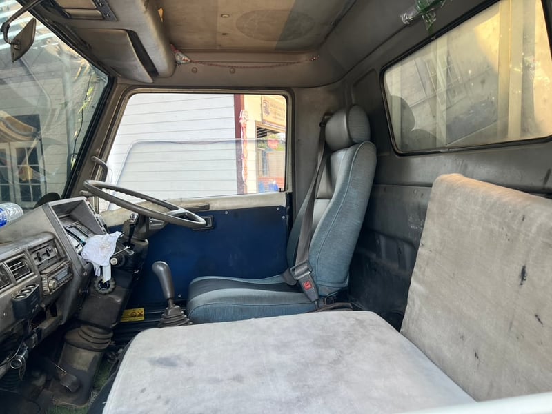ISUZU FC2W 120 แรง ISUZU FC2W 120 แรง