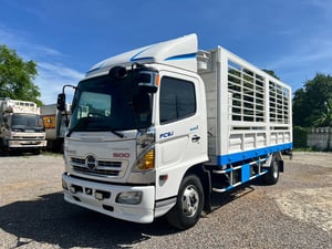 HINO FC 175แรงม้า รถบรรทุก 6ล้อ กระบะคอกสูง ปี2017 HINO FC 175แรงม้า รถบรรทุก 6ล้อ กระบะคอกสูง ปี2017