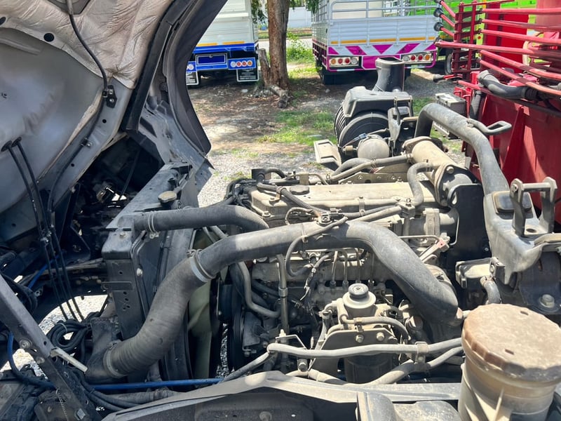 ISUZU FRR 210แรงม้า รถบรรทุก 6ล้อ กระบะเหล็กติดเครน ปี2016 ISUZU FRR 210แรงม้า รถบรรทุก 6ล้อ กระบะเหล็กติดเครน ปี2016