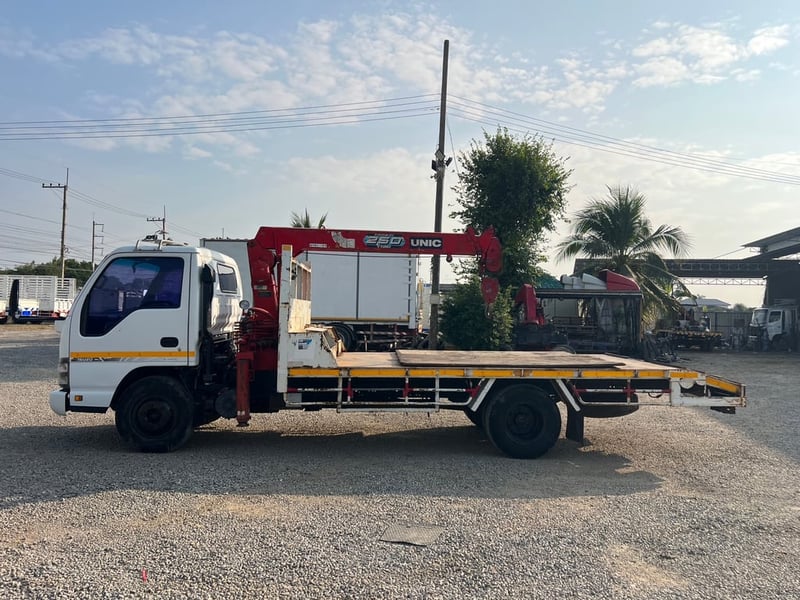 เครนท้ายลาด ISUZU NPR 130 ปี49