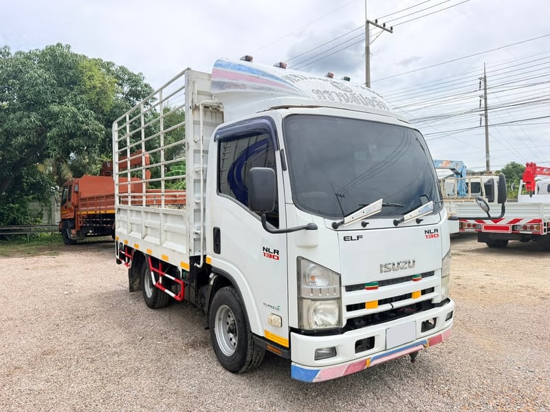 ISUZU NLR 130แรงม้า รถบรรทุก 4ล้อ กระบะคอกสูง ปี2015 ISUZU NLR 130แรงม้า รถบรรทุก 4ล้อ กระบะคอกสูง ปี2015