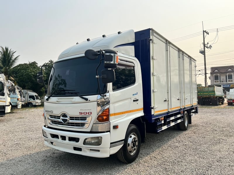 Hino mega 175 ปี59 Hino mega 175 ปี59