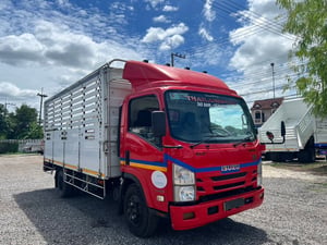 ISUZU NPR 150แรงม้า รถบรรทุก 6ล้อ กระบะคอกสูง ปี2019 ISUZU NPR 150แรงม้า รถบรรทุก 6ล้อ กระบะคอกสูง ปี2019