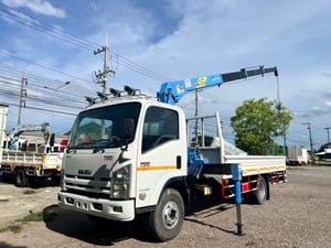 ISUZU NQR 175แรงม้า รถบรรทุก 6ล้อ กระบะเหล็กติดเครน ปี2014 ISUZU NQR 175แรงม้า รถบรรทุก 6ล้อ กระบะเหล็กติดเครน ปี2014