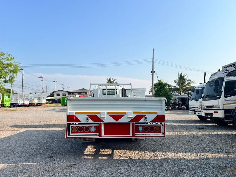 ISUZU NQR175 ปี57 