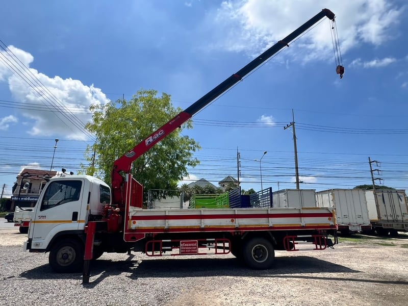 ISUZU FRR 210แรงม้า รถบรรทุก 6ล้อ กระบะเหล็กติดเครน ปี2016 ISUZU FRR 210แรงม้า รถบรรทุก 6ล้อ กระบะเหล็กติดเครน ปี2016