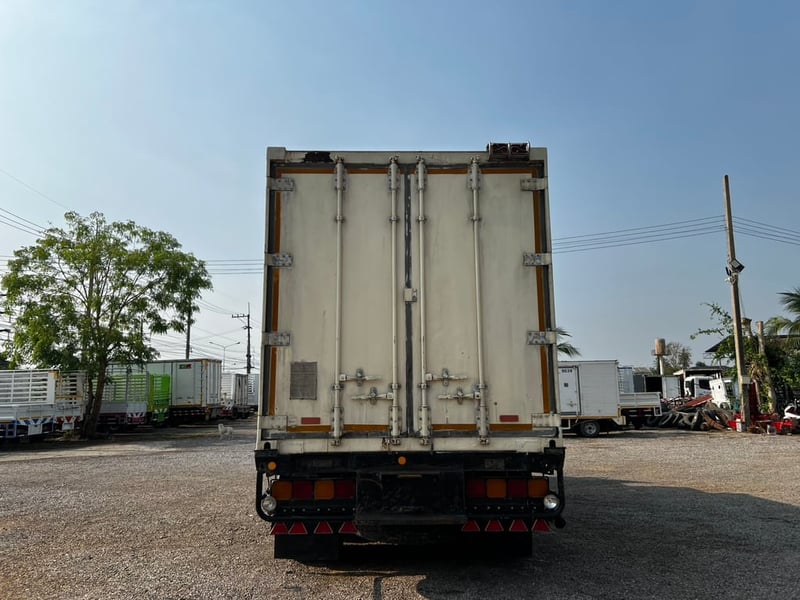 10ล้อตู้ เดก้า195