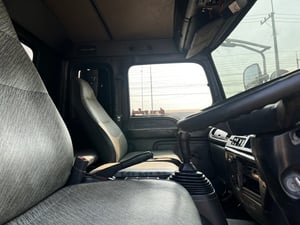 10ล้อตู้ เดก้า195