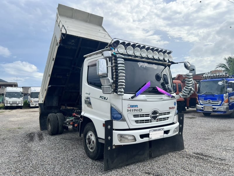 HINO FC 145แรงม้า รถบรรทุก 6ล้อ ดั้มพ์ ปี2004