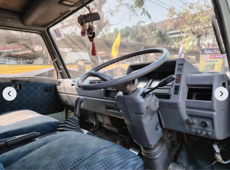 HINO FC2WHLA 120แรงม้า รถบรรทุก 6ล้อ ตู้ทึบ