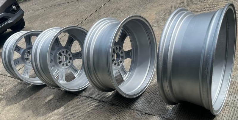 แม็กซ์ Toyota Wish สีซิลเวอร์ ขนาด 7-17 นื้ว 5 รู 100 รับประกันไม่คด ไม่ดุ้ง ไม่มีร้าว