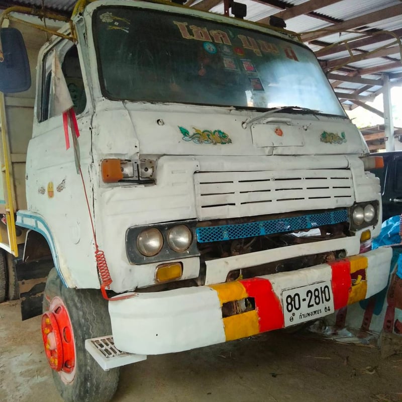 ขายรถ 10 ล้อดั้ม NISSAN เครื่องดี สภาพสวย