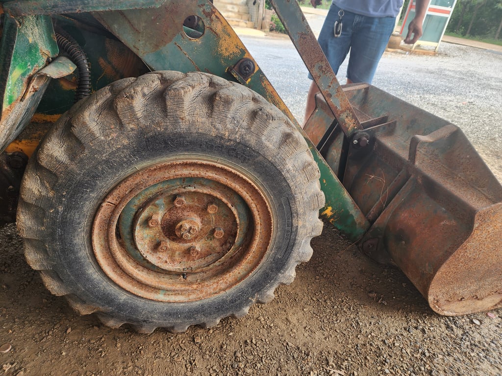 YANMAR รถตักเล็กล้อยาง