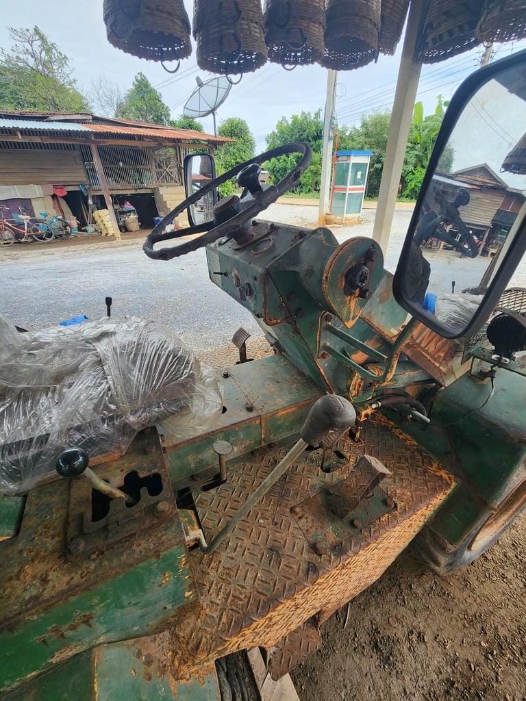 YANMAR รถตักเล็กล้อยาง