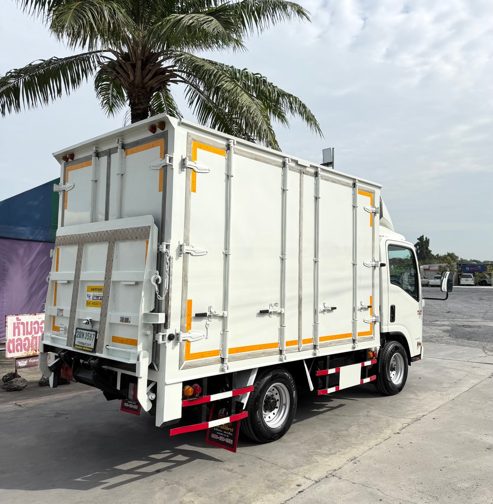 ISUZU NLR 130แรงม้า รถบรรทุก 4 ล้อไม่ติดเวลา ตู้แห้งท้ายลิฟท์ ปี 2562 เลขไมล์ 62,730 กม. ISUZU NLR 130แรงม้า รถบรรทุก 4 ล้อไม่ติดเวลา ตู้แห้งท้ายลิฟท์ ปี 2562 เลขไมล์ 62,730 กม.