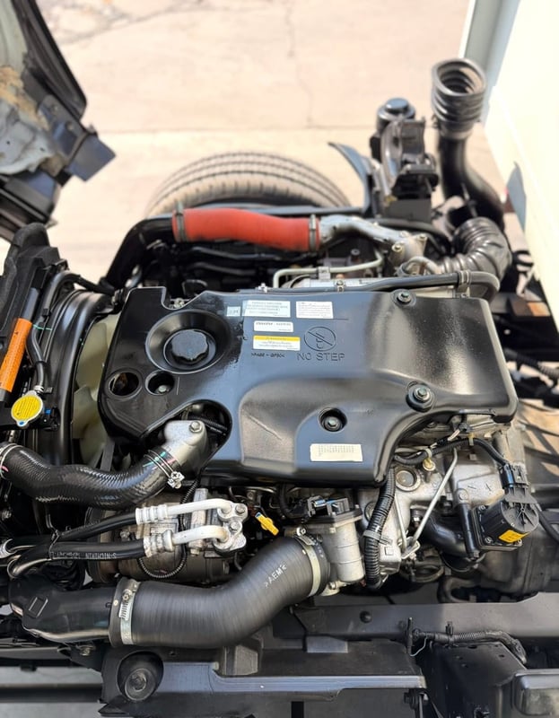 ISUZU NLR 130แรงม้า (รถบรรทุก 4ล้อไม่ติดเวลา) ตู้แห้ง ปี 2559