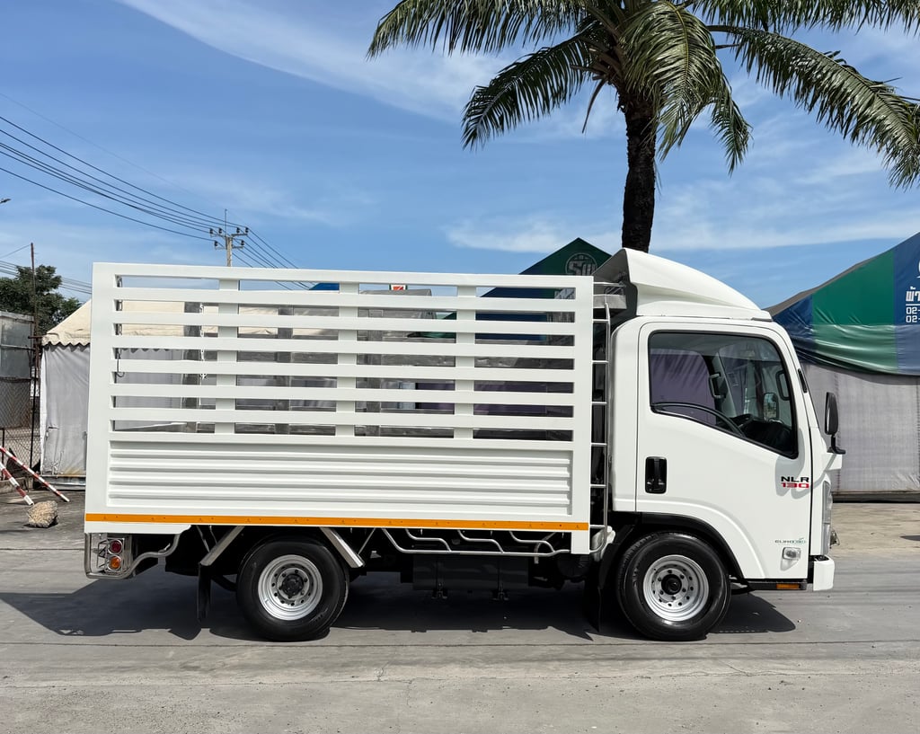 ISUZU NLR 130 แรงม้า กระบะคอกสแตนเลส  ปี 2562 ยาว 3.20 ม. ISUZU NLR 130 แรงม้า กระบะคอกสแตนเลส  ปี 2562 ยาว 3.20 ม.