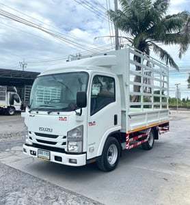 ISUZU NLR 130แรงม้า รถบรรทุก 4ล้อ  ปี2018 กระบะเหล็กคอกสูงใหม่ ยาว 3.50 เมตร
