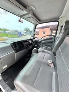 ISUZU NLR 130แรงม้า รถบรรทุก 4ล้อ  ปี2018 กระบะเหล็กคอกสูงใหม่ ยาว 3.50 เมตร