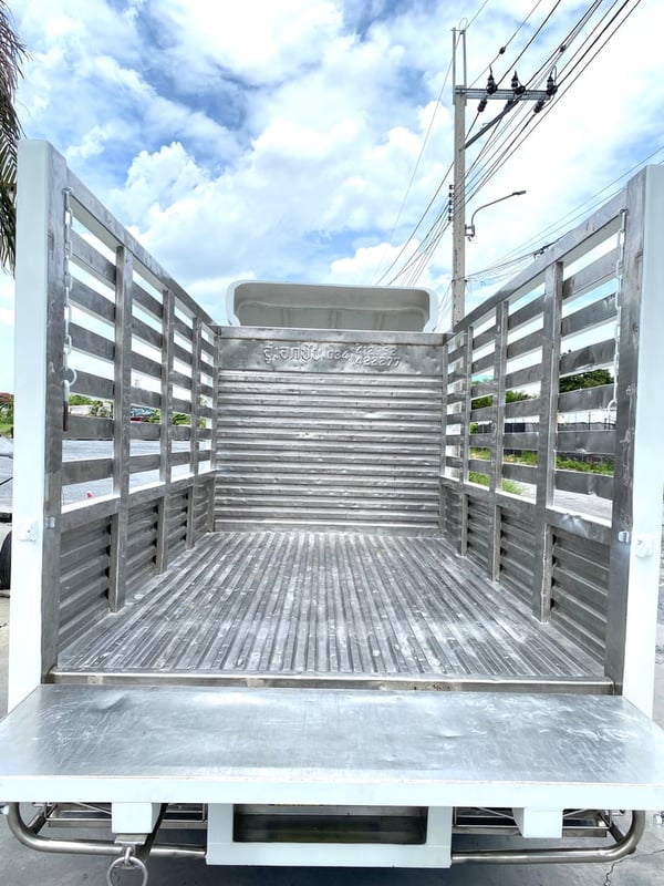 ISUZU NLR 130 ปี 2561 รุ่นใหม่ คอกสแตนเลส ยาว 3.20 ม.