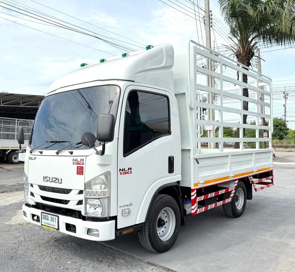 ISUZU NLR 130แรงม้า 2564 ( 4 ล้อไม่ติดเวลา) กระบะคอกสูง ยาว 3.50 ม