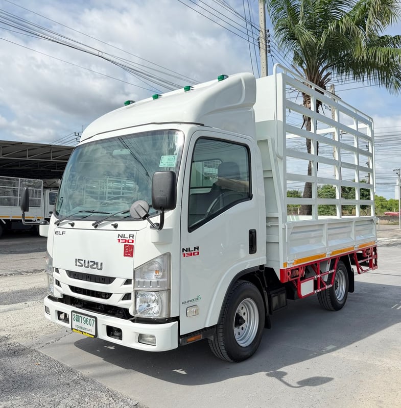 รถ ISUZU NLR 130 แรง ปี 2563  (รถห้างแท้ ) มือเดียว สวยมาก  กะบะเหล็กคอกสูง  ยาว 3.50 ม.