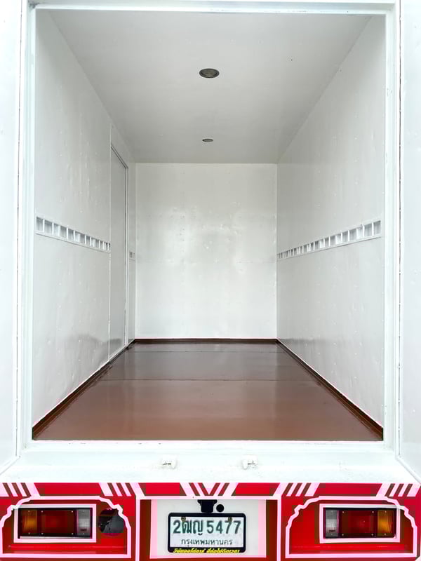 ISUZU NLR 130แรงม้า รถบรรทุก 4ล้อ ตู้แห้ง ปี2018 เลขไมล์ 72,359 กม. ISUZU NLR 130แรงม้า รถบรรทุก 4ล้อ ตู้แห้ง ปี2018 เลขไมล์ 72,359 กม.