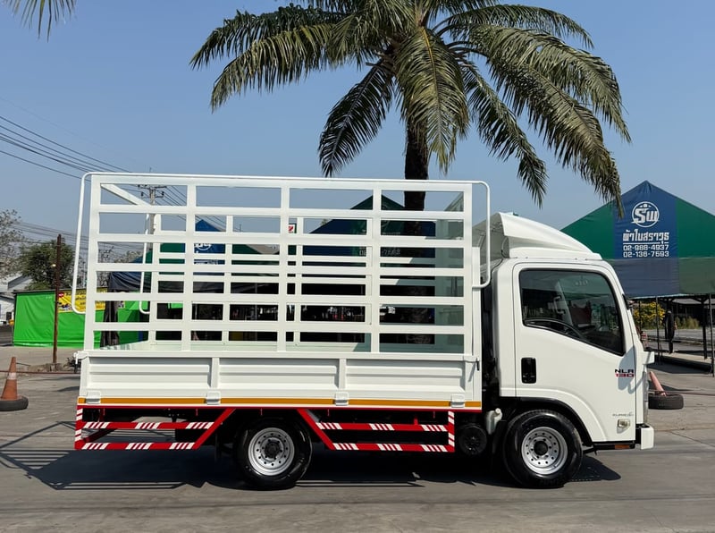 ISUZU NLR 130แรงม้า รถบรรทุก 4ล้อ กระบะคอกสูง ปี 2561