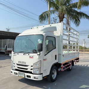 ISUZU NLR 130 แรงม้า รถบรรทุก 4 ล้อไม่ติดเวลา กระบะเหล็กคอกสูง ปี2018 ISUZU NLR 130 แรงม้า รถบรรทุก 4 ล้อไม่ติดเวลา กระบะเหล็กคอกสูง ปี2018