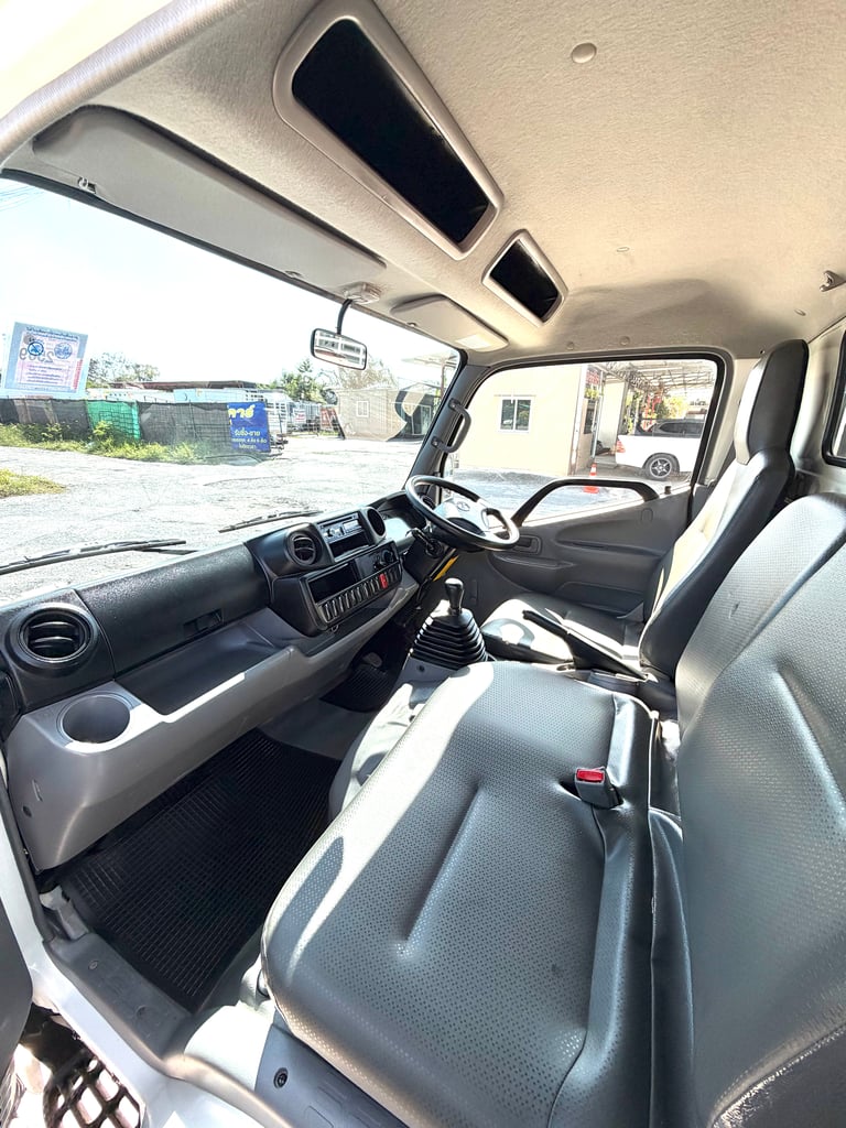 HINO XZU 136แรงม้า รถบรรทุก 4ล้อไม่ติดเวลา ตู้แห้ง ปี2020