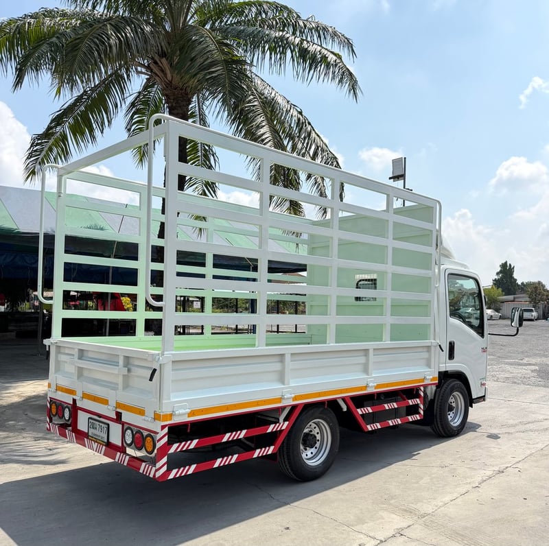 รถ ISUZU NLR 130 แรง ปี 2562  รถห้างแท้ (4 ล้อไม่ติดเวลา)  กะบะคอกสูง ยาว 3.50 ม.กว้าง 1.90 ม. มือเดียว สวยมาก