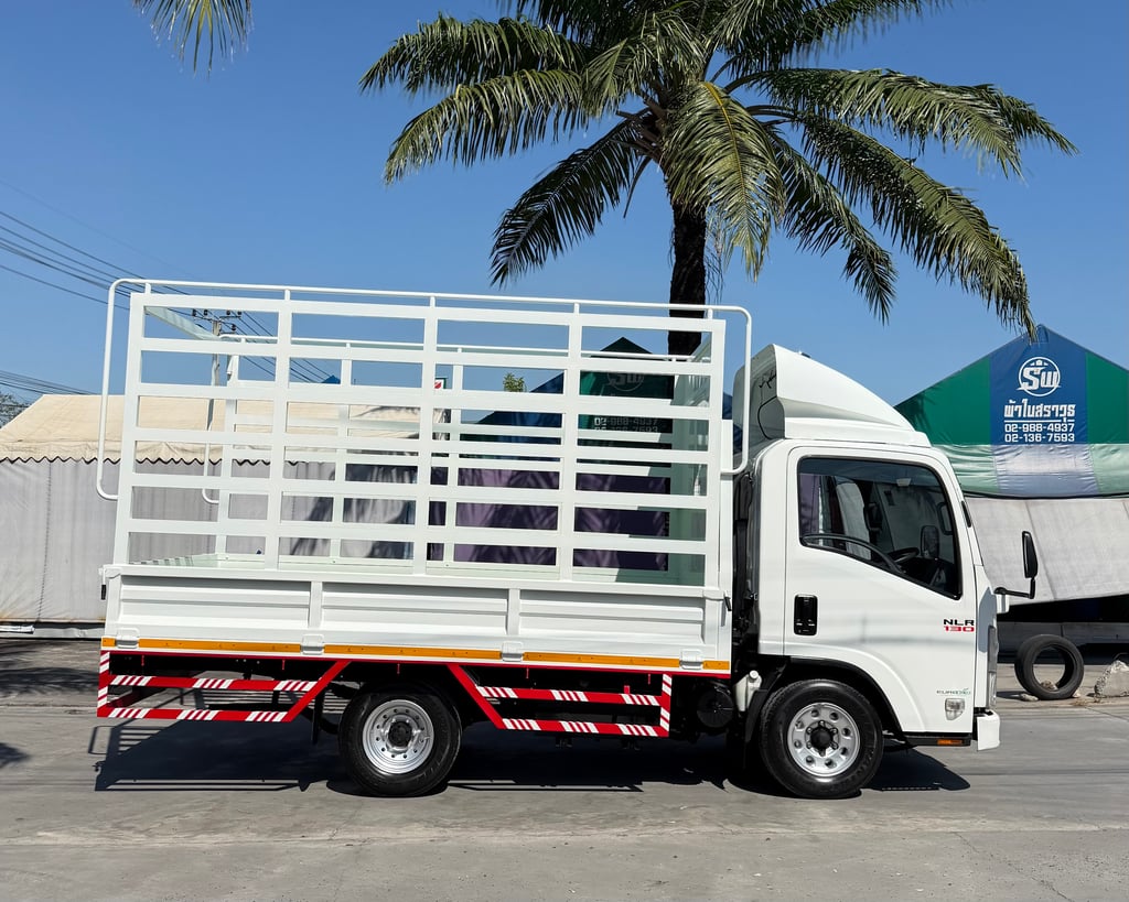 รถ ISUZU NLR 130 แรง ปี 2565 (รถห้างแท้ ) กะบะเหล็กคอกสูง ยาว 3.50 ม.กว้าง 2.00 ม. มือเดียว สวยมาก รถ ISUZU NLR 130 แรง ปี 2565 (รถห้างแท้ ) กะบะเหล็กคอกสูง ยาว 3.50 ม.กว้าง 2.00 ม. มือเดียว สวยมาก