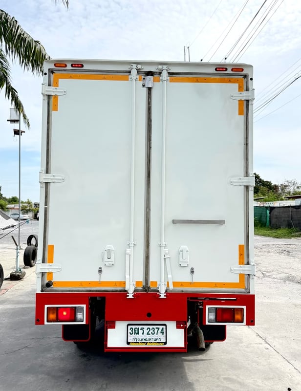 ISUZU NLR 130 แรงม้า รถบรรทุก 4ล้อไม่ติดเวลา  ปี2023 เลขไมล์ 78,466 กม.