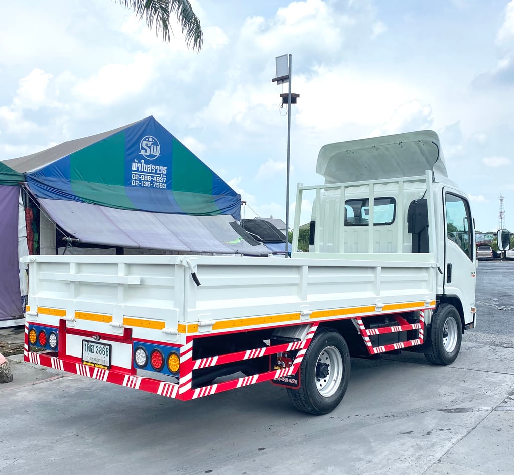 รถ ISUZU NLR 130 แรงม้า ปี 2560 รถบรรทุก 4 ล้อ กระบะเหล็ก ยาว 3.50 ม.