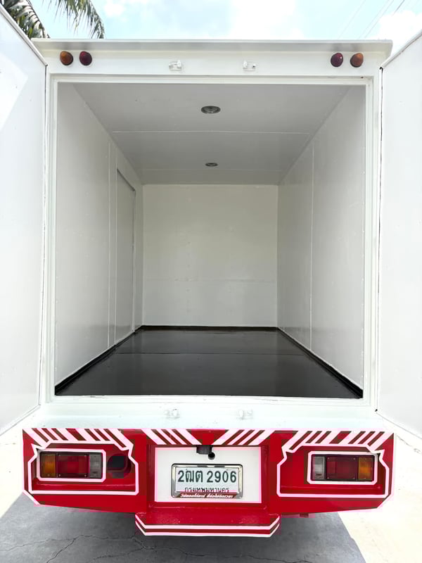 ISUZU NLR 130แรงม้า รถบรรทุก 4ล้อ ตู้แห้ง ปี2018 รถสวยมาก มือเดียว ISUZU NLR 130แรงม้า รถบรรทุก 4ล้อ ตู้แห้ง ปี2018 รถสวยมาก มือเดียว